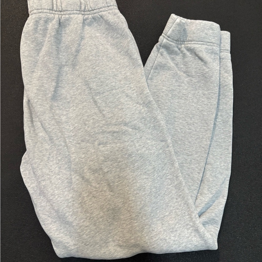Nike Gray Sweatpants Elastic Waistband Tapered Fit